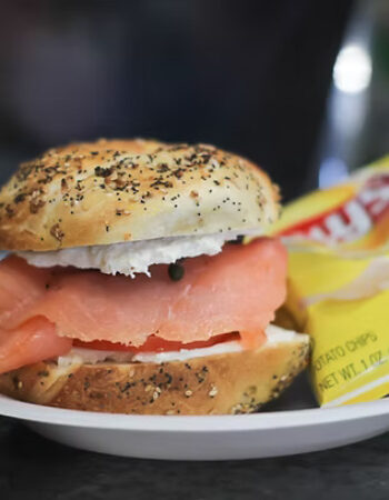 Hot Bagels & Deli