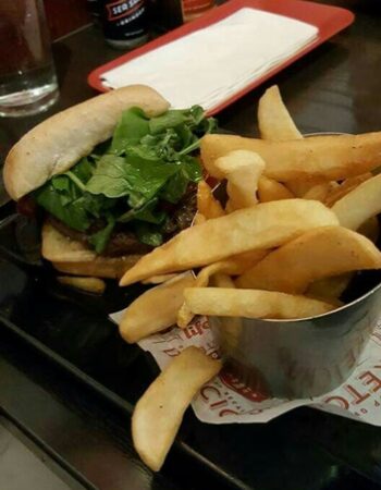 Red Robin Gourmet Burgers