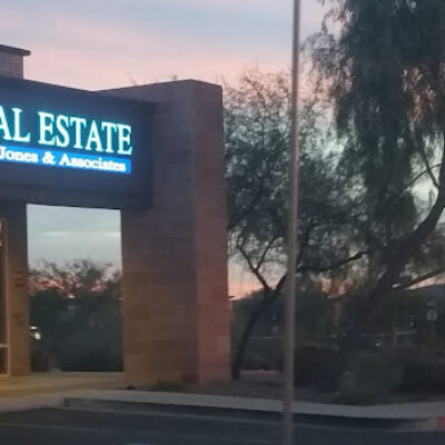 D.L. Jones Home Team Pwrd by Realty Executives